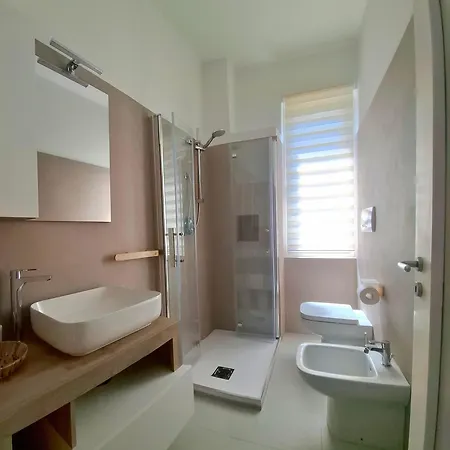 Casa Happy * Сестри-Леванте