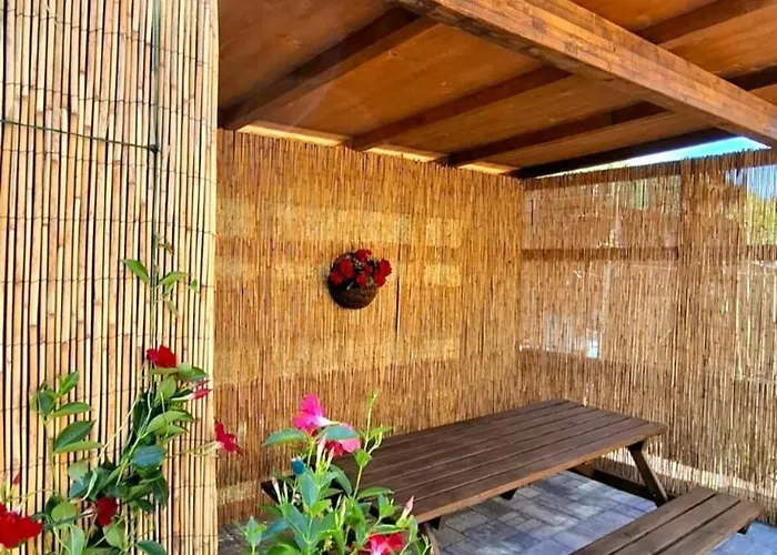 Casa Happy * 东塞斯特里